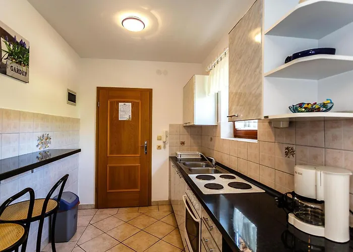 Comfortable And Sunny Krk - One Bedroom With Terrace Apartman *